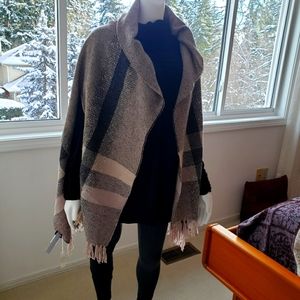 CARDIAN SHRUG NEW